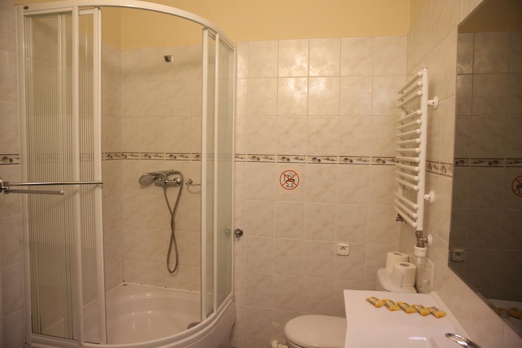 Roskosz Zespol Dworsko Parkowy Bed & Breakfast Biala Podlaska Ngoại thất bức ảnh
