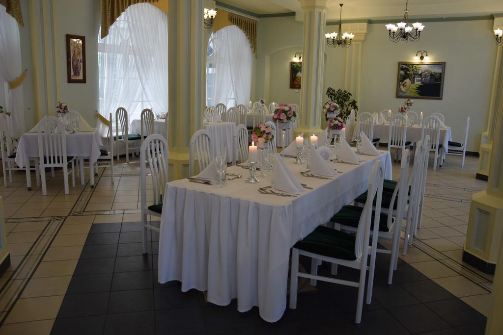Roskosz Zespol Dworsko Parkowy Bed & Breakfast Biala Podlaska Ngoại thất bức ảnh