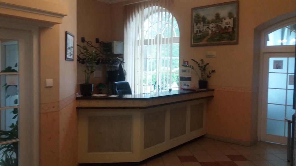 Roskosz Zespol Dworsko Parkowy Bed & Breakfast Biala Podlaska Ngoại thất bức ảnh