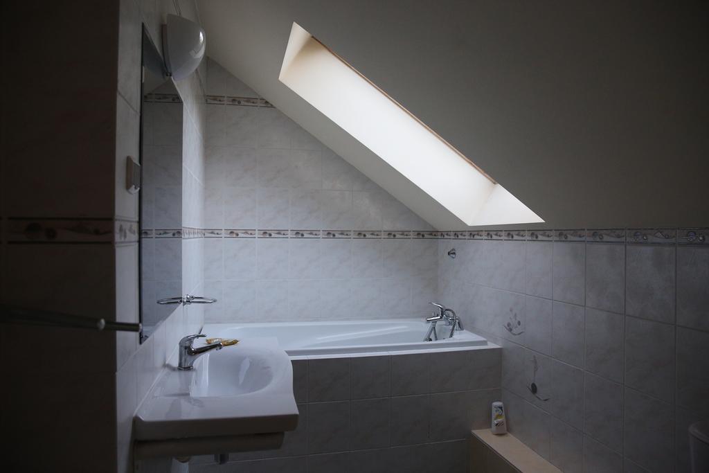 Roskosz Zespol Dworsko Parkowy Bed & Breakfast Biala Podlaska Ngoại thất bức ảnh