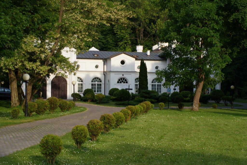 Roskosz Zespol Dworsko Parkowy Bed & Breakfast Biala Podlaska Ngoại thất bức ảnh