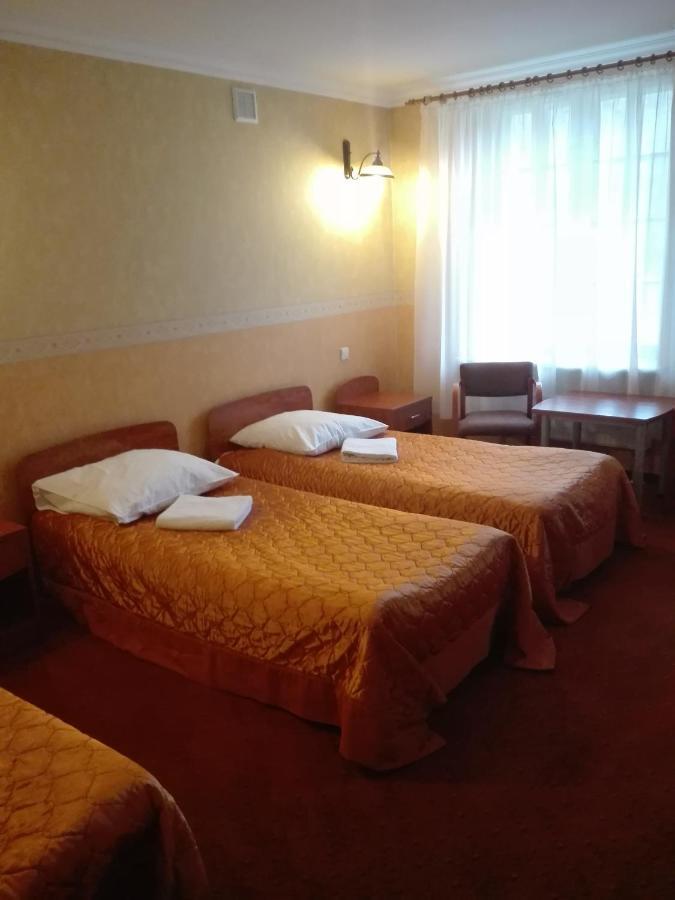 Roskosz Zespol Dworsko Parkowy Bed & Breakfast Biala Podlaska Ngoại thất bức ảnh