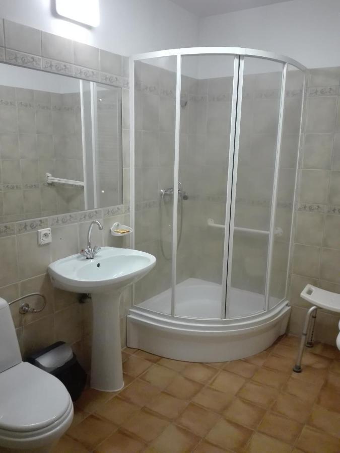 Roskosz Zespol Dworsko Parkowy Bed & Breakfast Biala Podlaska Ngoại thất bức ảnh